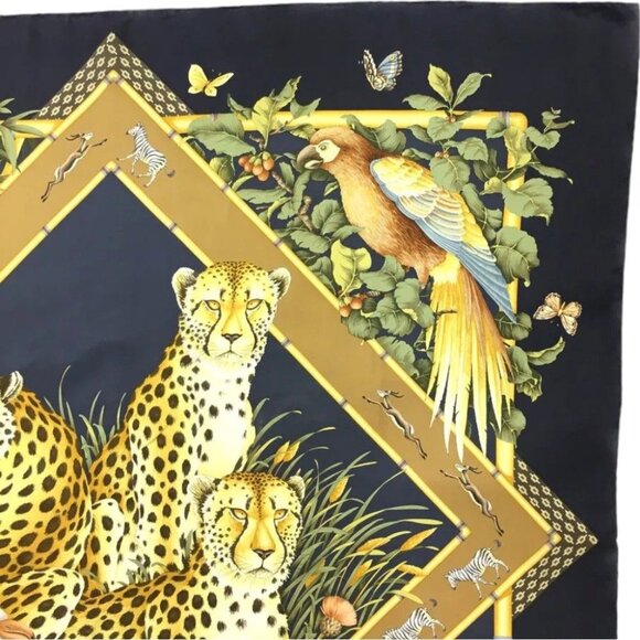980197AQ (S2) Salvatore Ferragamo Scarf Animal Pattern Multicolor Silk - Picture 4 of 11